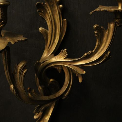 FRENCH PAIR OF BRONZE ANTIQUE WALL SCONCES - ADDITIONAL PHOTO 6