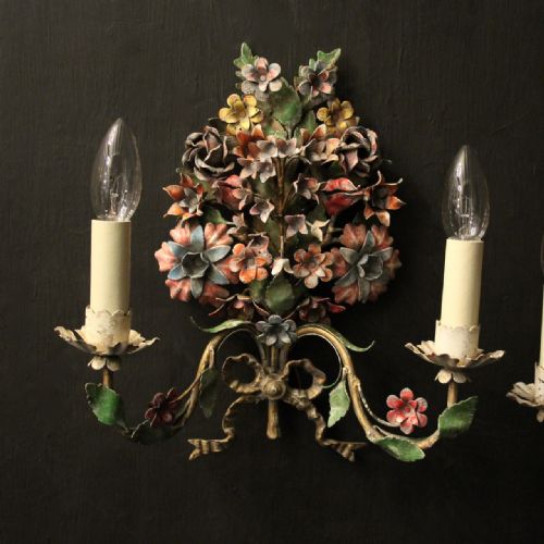 FRENCH PAIR OF TOLEWARE FLORAL WALL LIGHTS - ADDITIONAL PHOTO 1