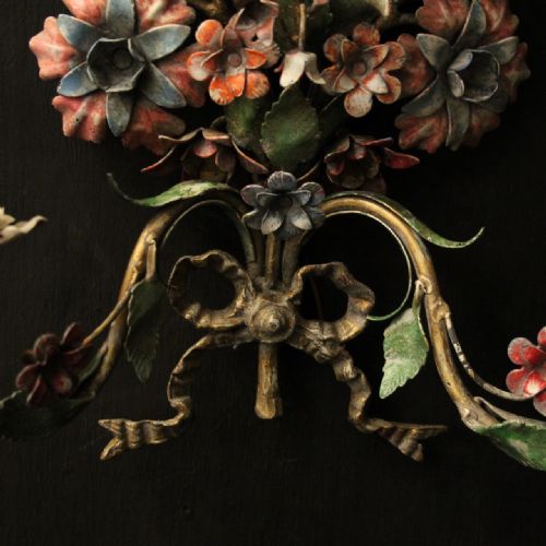 FRENCH PAIR OF TOLEWARE FLORAL WALL LIGHTS - ADDITIONAL PHOTO 6