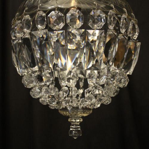ENGLISH PAIR OF ANTIQUE CRYSTAL BAG CHANDELIERS - ADDITIONAL PHOTO 7