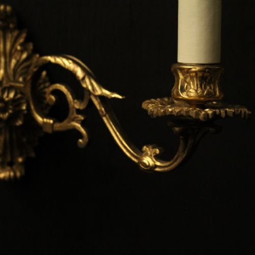 FRENCH PAIR OF GILDED BRASS ANTIQUE WALL SCONCES - ADDITIONAL PHOTO 2