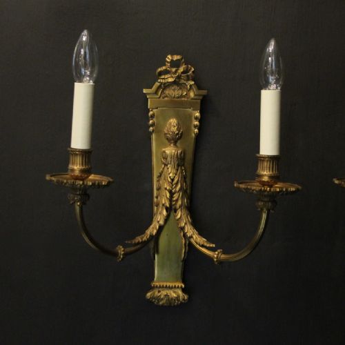 FRENCH PAIR OF GILDED BRONZE ANTIQUE WALL LIGHTS - ADDITIONAL PHOTO 1