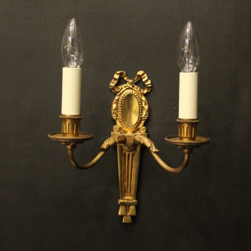 FRENCH PAIR OF GILDED BRONZE TWIN ARM WALL LIGHTS - ADDITIONAL PHOTO 1