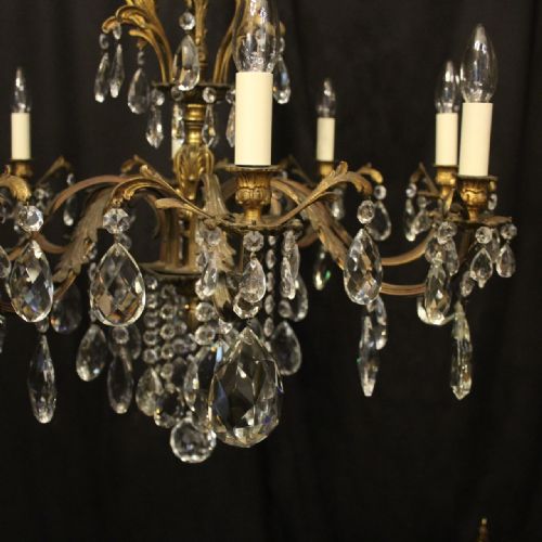 ITALIAN 8 LIGHT GILDED BRONZE ANTIQUE CHANDELIER - ADDITIONAL PHOTO 1