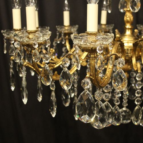 ITALIAN 12 LIGHT GILDED BRONZE CRYSTAL ANTIQUE CHANDELIER - ADDITIONAL PHOTO 1