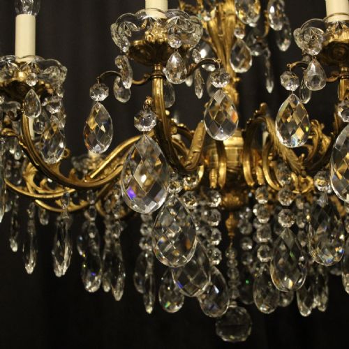 ITALIAN 12 LIGHT GILDED BRONZE CRYSTAL ANTIQUE CHANDELIER - ADDITIONAL PHOTO 5