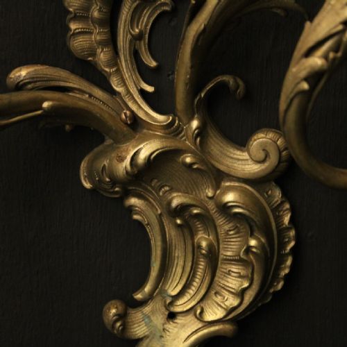 FRENCH PAIR OF BRONZE ANTIQUE WALL SCONCES - ADDITIONAL PHOTO 8