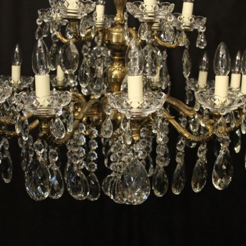 ITALIAN 18 LIGHT GILDED BRONZE ANTIQUE CHANDELIER - ADDITIONAL PHOTO 6