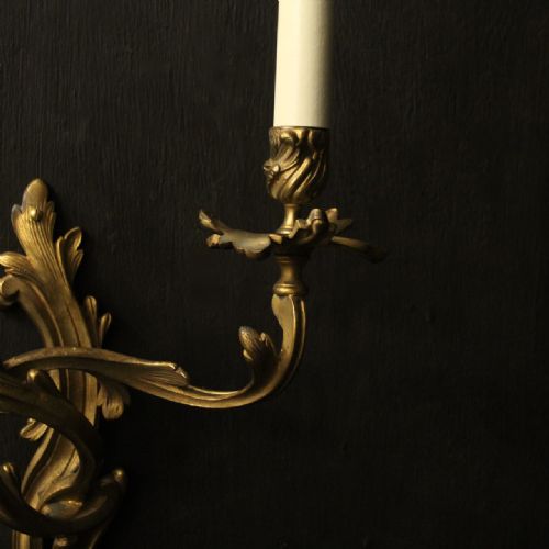 FRENCH PAIR OF BRONZE ANTIQUE WALL SCONCES - ADDITIONAL PHOTO 3