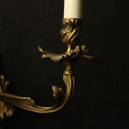 FRENCH PAIR OF BRONZE ANTIQUE WALL SCONCES - ADDITIONAL PHOTO 4