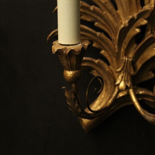 FLORENTINE PAIR OF GILTWOOD LEAF WALL LIGHTS - ADDITIONAL PHOTO 3