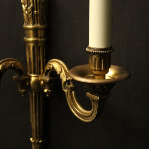 FRENCH PAIR OF GILDED BRONZE ANTIQUE WALL LIGHTS - ADDITIONAL PHOTO 3
