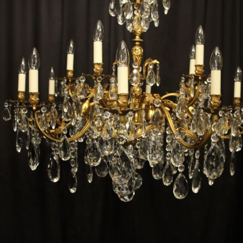 ITALIAN GILDED BRONZE CRYSTAL 20 LIGHT ANTIQUE CHANDELIER - ADDITIONAL PHOTO 2
