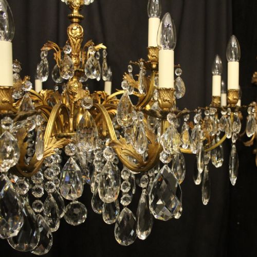 ITALIAN GILDED BRONZE CRYSTAL 20 LIGHT ANTIQUE CHANDELIER - ADDITIONAL PHOTO 5