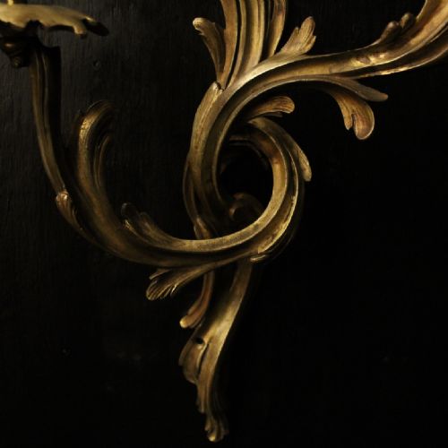 FRENCH PAIR OF BRONZE ANTIQUE WALL SCONCES - ADDITIONAL PHOTO 2