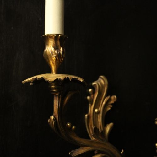 FRENCH PAIR OF BRONZE ANTIQUE WALL SCONCES - ADDITIONAL PHOTO 6
