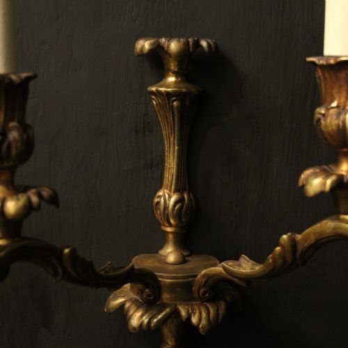 FRENCH PAIR OF GILDED TWIN ARM ANTIQUE WALL LIGHTS - ADDITIONAL PHOTO 8
