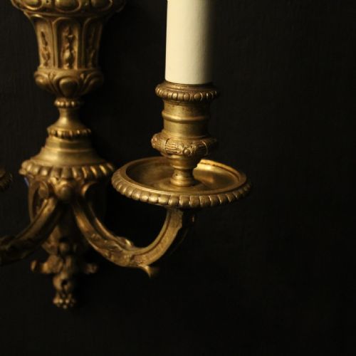 FRENCH PAIR OF GILDED BRONZE TWIN ARM WALL SCONCES - ADDITIONAL PHOTO 5