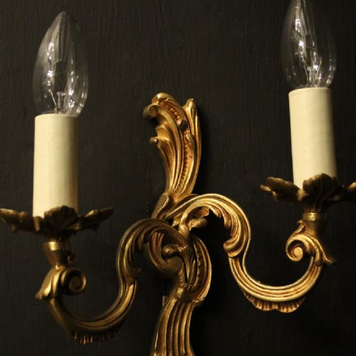 FRENCH SET OF 4 GILDED OPPOSING TWIN ARM WALL LIGHTS - ADDITIONAL PHOTO 5