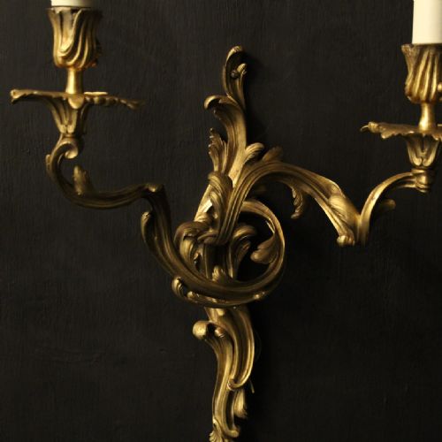 FRENCH PAIR OF BRONZE ANTIQUE WALL SCONCES - ADDITIONAL PHOTO 2
