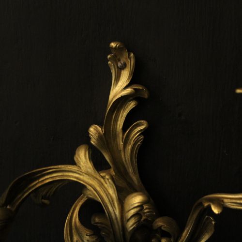 FRENCH PAIR OF BRONZE ANTIQUE WALL SCONCES - ADDITIONAL PHOTO 6