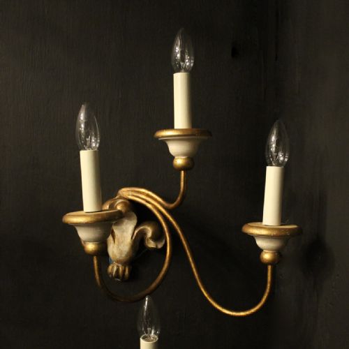 ITALIAN SET OF 4 POLYCHROME GILDED TRIPLE ARM WALL LIGHTS - ADDITIONAL PHOTO 1