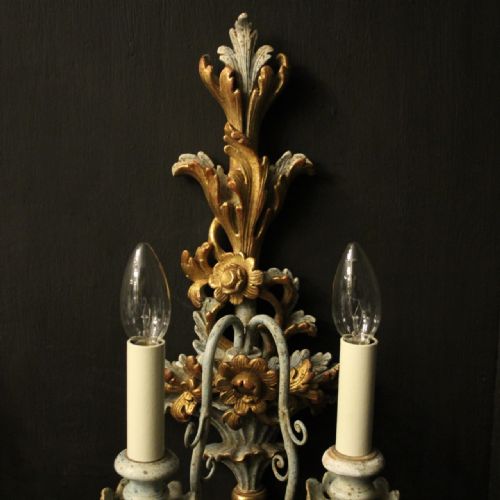 ITALIAN PAIR OF POLYCHROME GILDED WALL LIGHTS - ADDITIONAL PHOTO 2