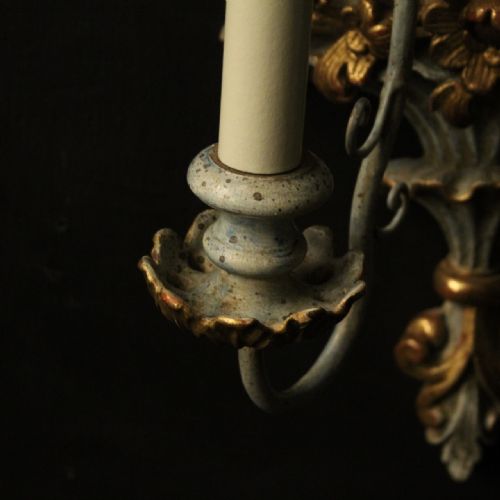 ITALIAN PAIR OF POLYCHROME GILDED WALL LIGHTS - ADDITIONAL PHOTO 3