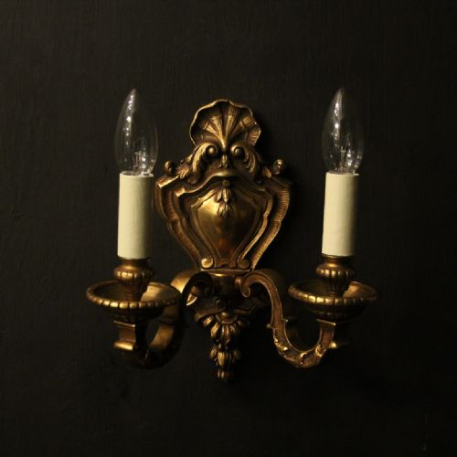 FRENCH PAIR OF GILDED ANTIQUE WALL LIGHTS - ADDITIONAL PHOTO 1