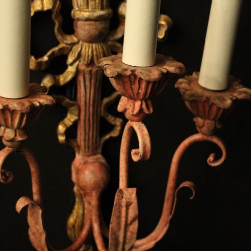 FRENCH PAIR OF POLYCHROME ANTIQUE WALL LIGHTS - ADDITIONAL PHOTO 4