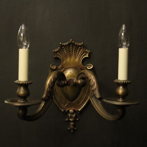 ENGLISH LARGE PAIR OF BRONZE ANTIQUE WALL LIGHTS - ADDITIONAL PHOTO 1