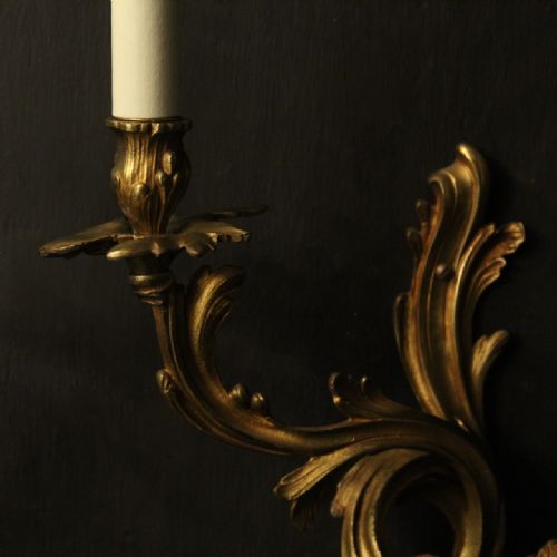 FRENCH PAIR OF BRONZE ANTIQUE WALL SCONCES - ADDITIONAL PHOTO 5