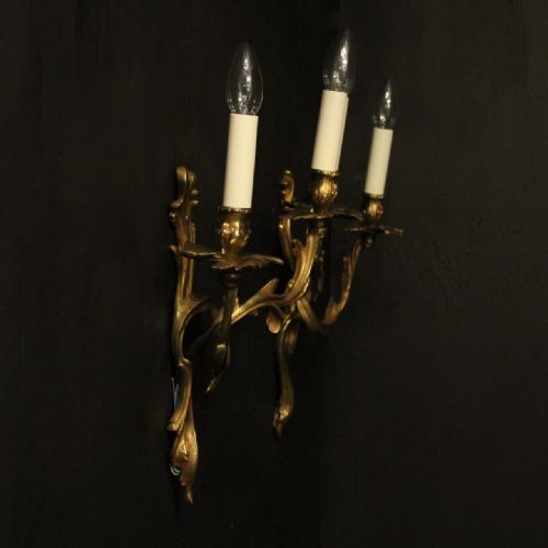 FRENCH PAIR OF BRONZE ANTIQUE WALL SCONCES - ADDITIONAL PHOTO 9