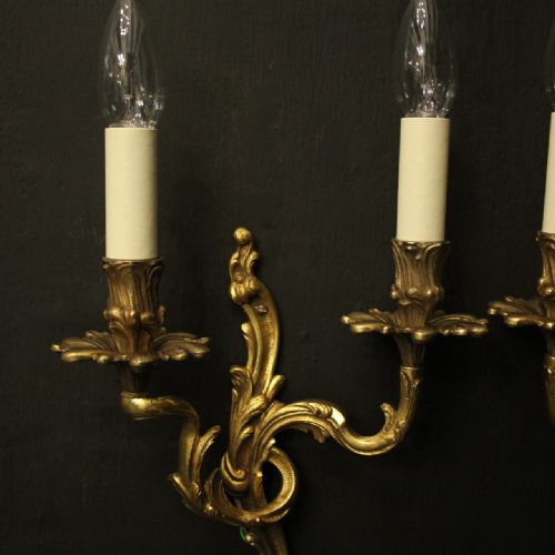 FRENCH PAIR OF GILDED BRONZE ANTIQUE WALL LIGHTS - ADDITIONAL PHOTO 2