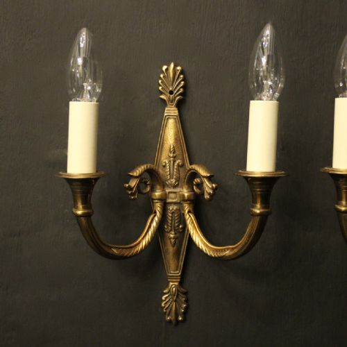 FRENCH PAIR OF GILDED ANTIQUE WALL LIGHTS - ADDITIONAL PHOTO 1
