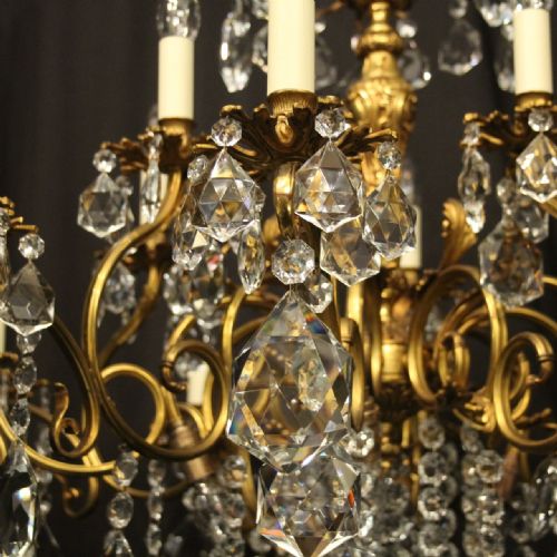 ITALIAN GILDED BRONZE CRYSTAL 20 LIGHT ANTIQUE CHANDELIER - ADDITIONAL PHOTO 5