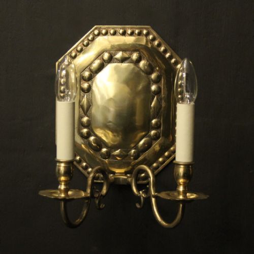 ENGLISH PAIR OF BRASS ANTIQUE WALL LIGHTS - ADDITIONAL PHOTO 1