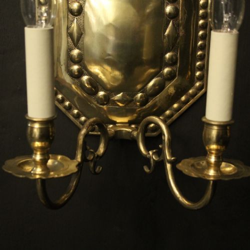 ENGLISH PAIR OF BRASS ANTIQUE WALL LIGHTS - ADDITIONAL PHOTO 2