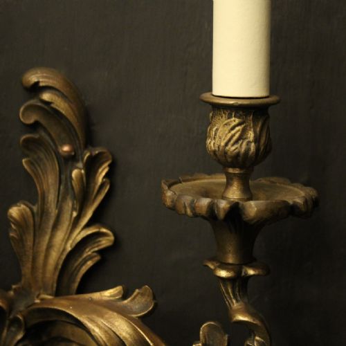 FRENCH PAIR OF BRONZE ANTIQUE WALL LIGHTS - ADDITIONAL PHOTO 5