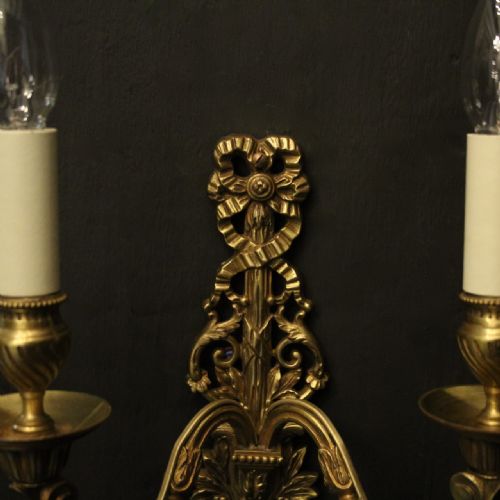 FRENCH PAIR OF GILDED ANTIQUE WALL LIGHTS - ADDITIONAL PHOTO 1