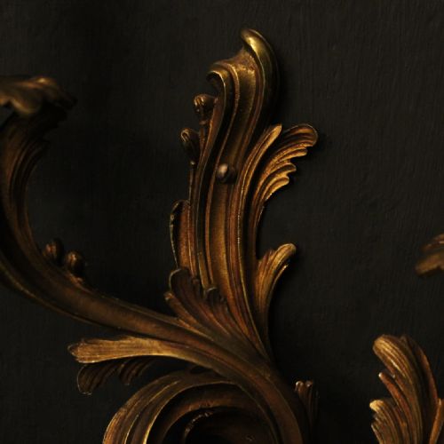 FRENCH PAIR OF BRONZE ANTIQUE WALL SCONCES - ADDITIONAL PHOTO 3