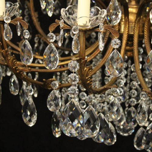 ITALIAN GILDED 24 LIGHT ANTIQUE CHANDELIER - ADDITIONAL PHOTO 6