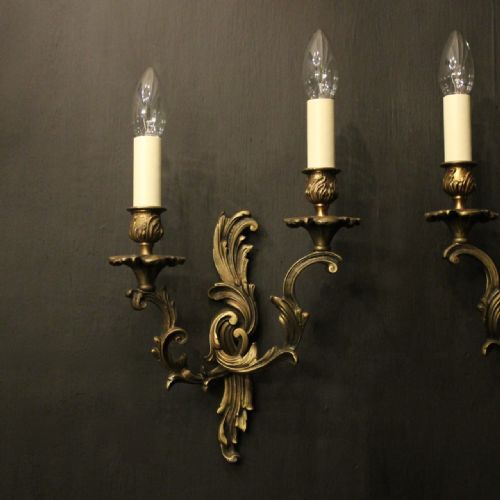 FRENCH PAIR OF BRONZE ANTIQUE WALL LIGHTS - ADDITIONAL PHOTO 1