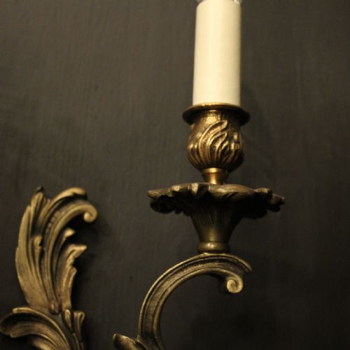 FRENCH PAIR OF BRONZE ANTIQUE WALL LIGHTS - ADDITIONAL PHOTO 2