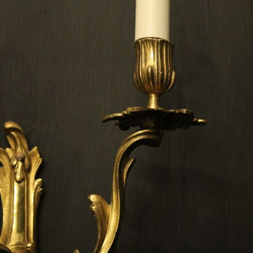 FRENCH PAIR OF GILDED BRONZE ANTIQUE WALL SCONCES - ADDITIONAL PHOTO 4