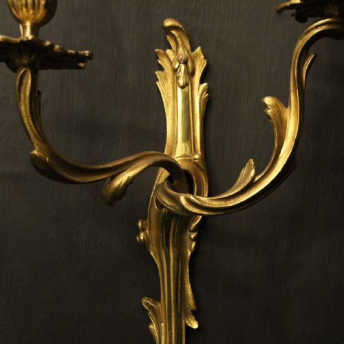 FRENCH PAIR OF GILDED BRONZE ANTIQUE WALL SCONCES - ADDITIONAL PHOTO 7