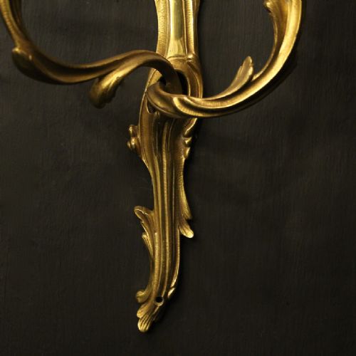 FRENCH PAIR OF GILDED BRONZE ANTIQUE WALL SCONCES - ADDITIONAL PHOTO 8