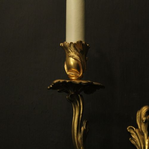 FRENCH PAIR OF BRONZE ANTIQUE WALL SCONCES - ADDITIONAL PHOTO 4