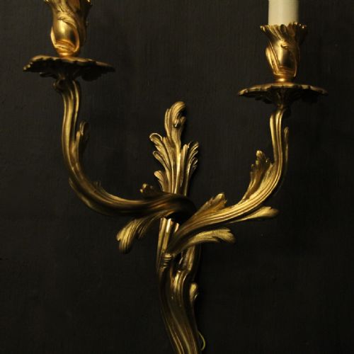 FRENCH PAIR OF BRONZE ANTIQUE WALL SCONCES - ADDITIONAL PHOTO 5