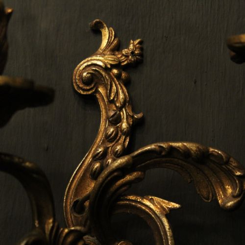 FRENCH PAIR OF GILDED TWIN ARM ANTIQUE WALL LIGHTS - ADDITIONAL PHOTO 6